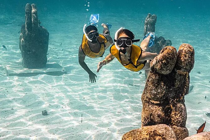Deluxe Catamaran to Isla Mujeres with Open Bar from Cancun - Snorkeling in the Caribbean