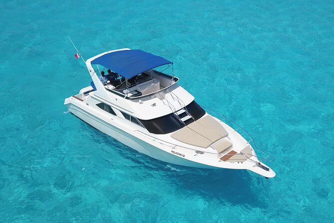 Deluxe Yacht 48FT with FlyBrige Rental in Cancun - Six and eight hours around Isla Mujeres