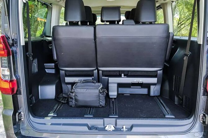 Departure Private Transfer Cancun to Cancun Airport CUN by Minivan or Minibus - Choosing Between the Volkswagen and Toyota
