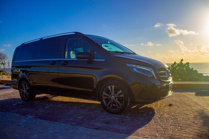 Departures in Mercedes Benz from Puerto Morelos to Cancun Airport - What this transfer does not include