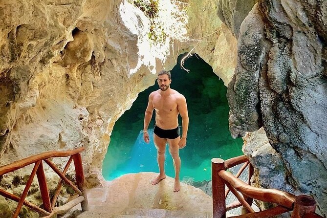 Eco Adventure Cenotes Casa Tortuga!+ Tulum Ruins From Cancun & Playa Del Carmen - Lunch on the move and at the restaurant