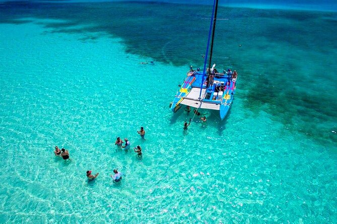 El cielo Cozumel From Cancún and round Transfer with Lunch - Two hours of free time in Cozumel