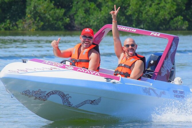 Exciting Speedboat & Snorkeling Tour in Cancun Lagoon! - What the guides add to the experience