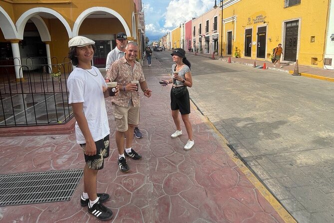 Exclusive Guided Tour: Chichen Itza - Cenote Ik Kil -Valladolid - Reading Chichen Itza with a guide