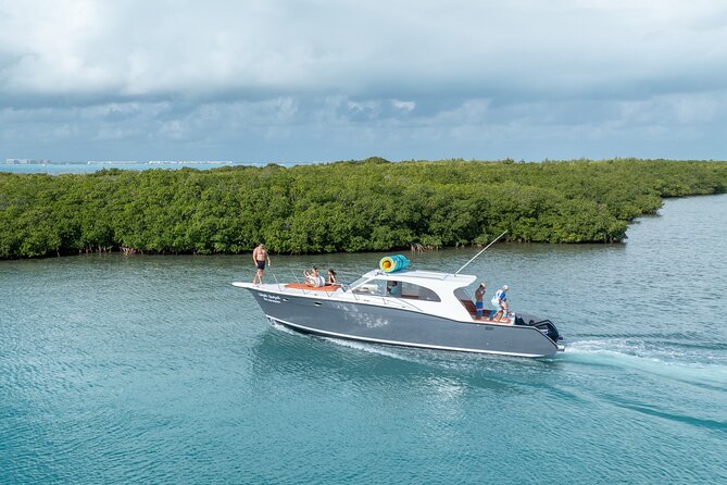 Exclusive Isla Mujeres and Cancun Private Yacht Tour - Starting at Marina Bartolomé