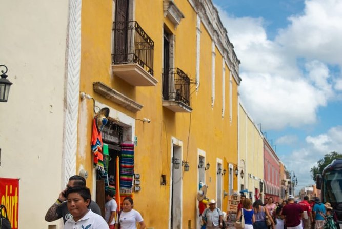 Experience Chichén Itzá: Full Day Tour with Cenote & Valladolid - Buffet lunch and the stop you should understand