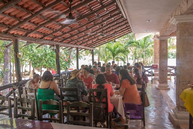 Experience Chichén Itzá: Full Day Tour with Cenote & Valladolid - Transport, group size, and the cost of convenience