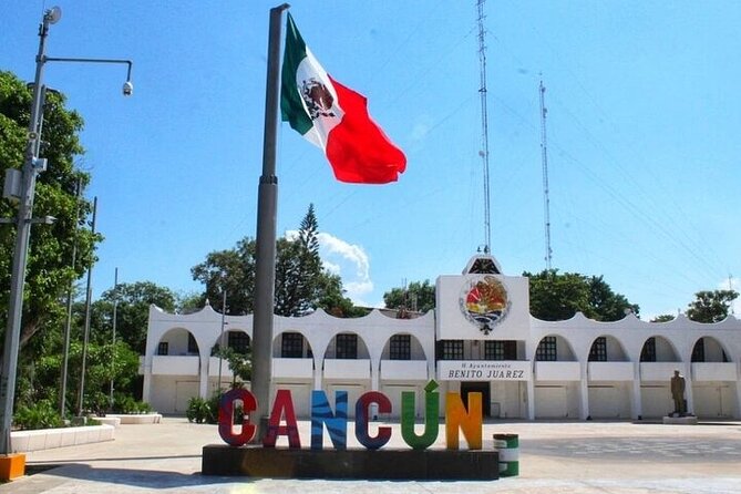 Explore Cancun City Tour! Round Bus transportation - Is the shopping worth the time?