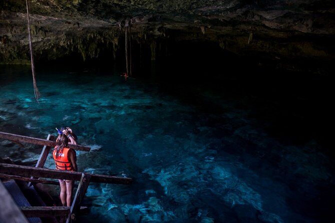 Explore Tulum and Dos Ojos Cenote with lunch and transportation - A full day from Cancun to the Riviera Maya