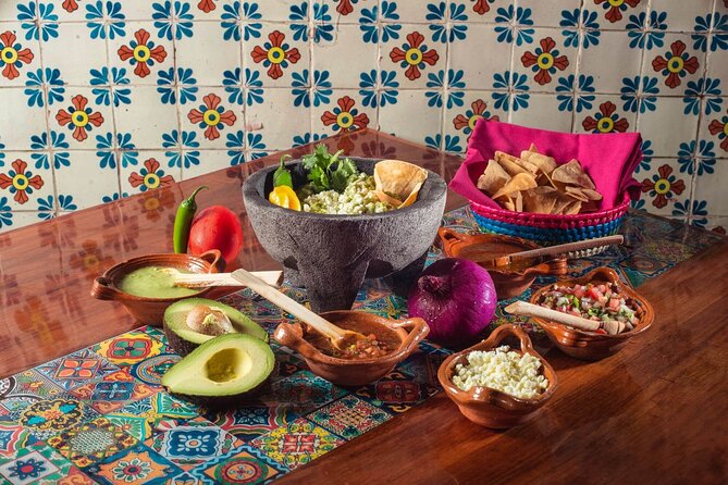 Flavors of Mexico: Cancun Cooking Class & Market Visit - Who should book it