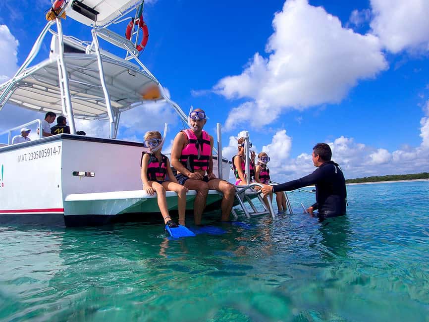 From Cancun: Xcaret Park All-Inclusive - Wildlife and rainforest paths