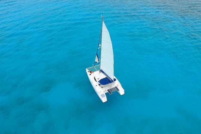 Full-Day Sailing Adventure to Isla Mujeres - A good fit for a social Cancun day