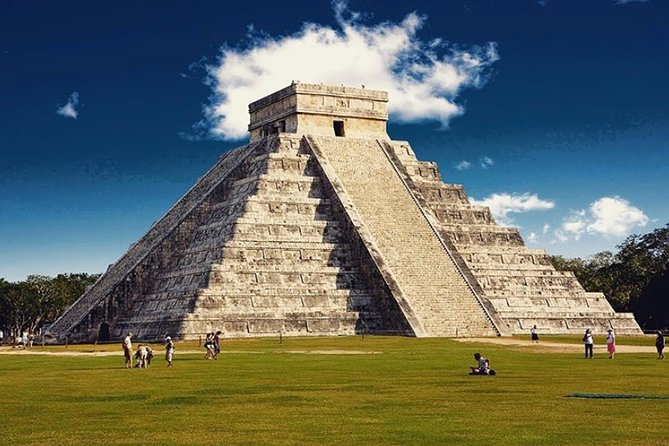 Full day tour to Chichén Itzá, Valladolid and Cenote, tour from Cancun - Tastings, onboard drinks, and sales pressure