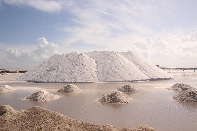 Full-Day Tour to Las Coloradas Pink Paradise in Yucatan and Rio Lagartos. - The road time is the serious drawback