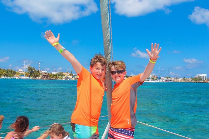 Half Day Sailing Private Catamaran to Isla Mujeres - Boat comfort, music, and drinks