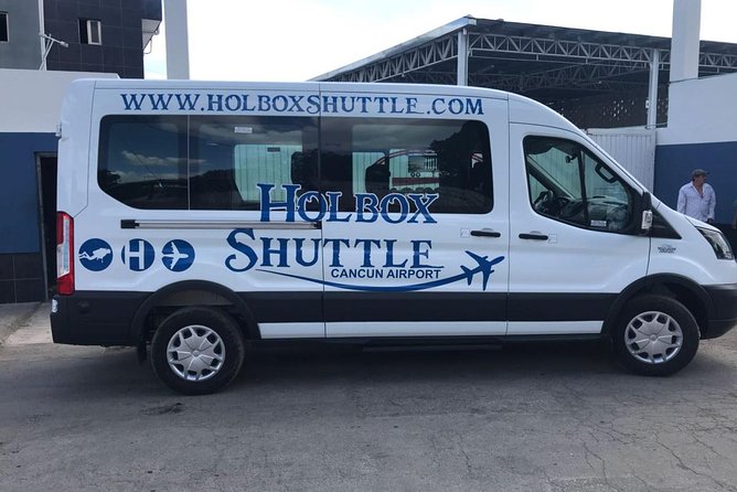 Holbox Cancun Airport Shuttle Terminal 2 - Inside the air-conditioned minivan