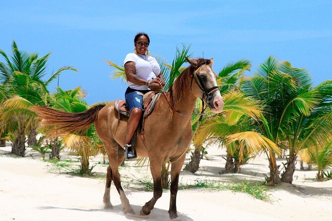 Horseback Riding Tour at Rancho Bonanza and Cenote Swim - The midway pause and photo stop