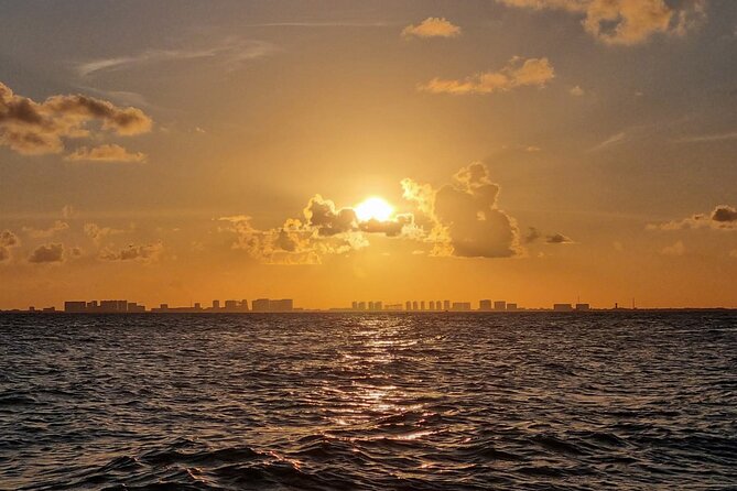 Isla Mujeres, Cancún Private Sunset Trip - The crew makes the difference