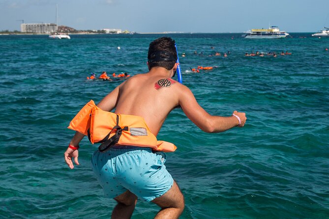 Isla Mujeres Catamaran from Cancun with Open bar and lunch - Who should book this Isla Mujeres trip