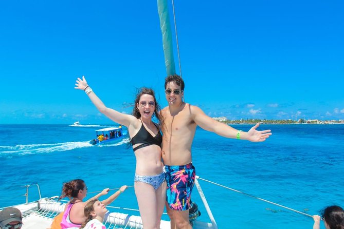 Isla Mujeres Catamaran Luxury Sailing Experience - Snorkeling at El Meco and the underwater museum