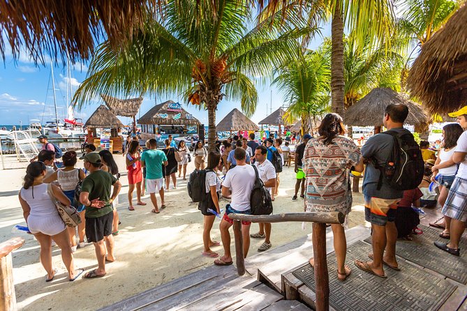 Isla Mujeres Catamaran, Open Bar & Optional Buffet and pick up - Beach-club time, lunch, and the difference between packages