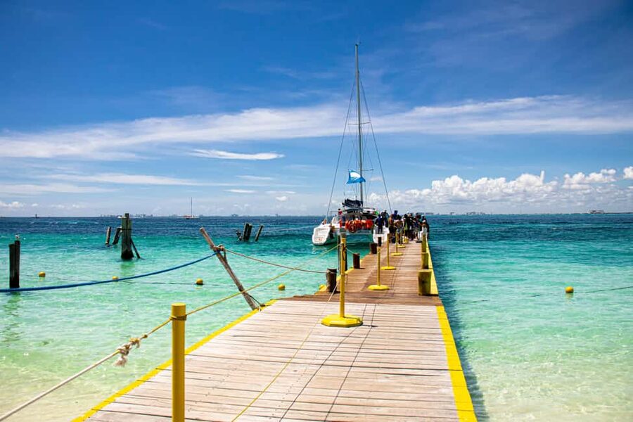 Isla Mujeres: Catamaran Ride with Open Bar, Snorkeling, and Lunch - At a glance