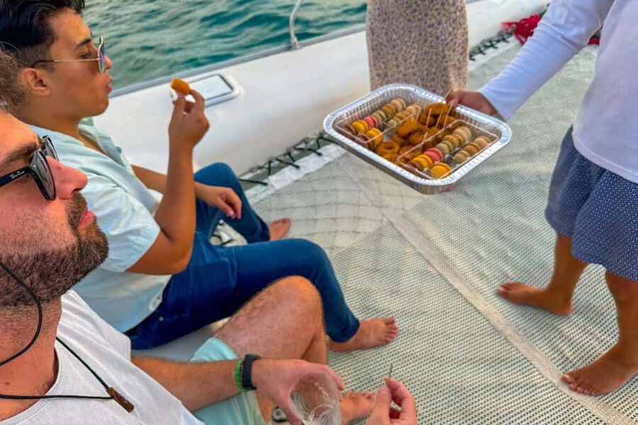 Isla Mujeres: Catamaran Ride with Open Bar, Snorkeling, and Lunch - Two hours to see Isla Mujeres