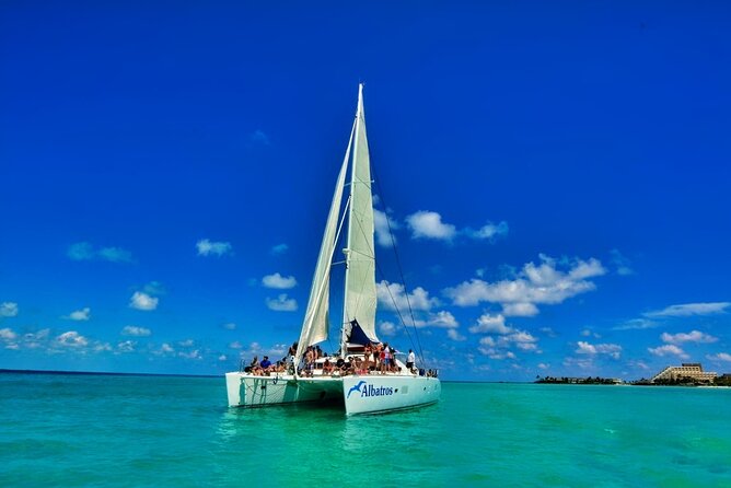 Isla Mujeres Catamaran Sailing Experience with Lunch & Open Bar - What to bring and what to clarify