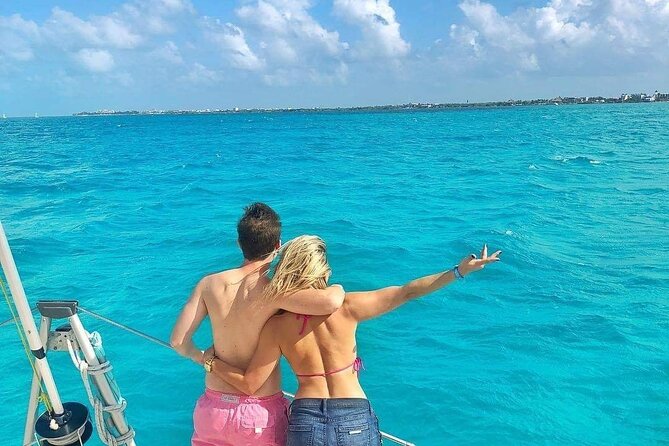 Isla Mujeres Catamaran Tour with Snorkel, Open bar and Transport - Buffet lunch and the open bar