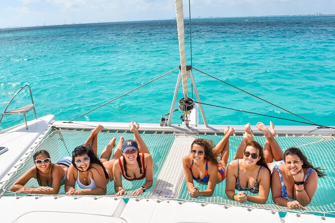 Isla Mujeres Catamaran Tour with Snorkel, Open bar and Transport - Who will enjoy this catamaran day?