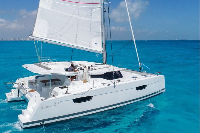 Isla Mujeres Cruise with Beach Club, Snorkel, Lunch and Open Bar - Free time in Isla Mujeres downtown