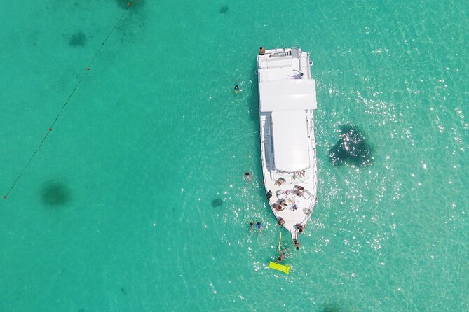 Isla Mujeres Full Day Tour on Yacht with Snorkel and Buffet - Buffet lunch served on the boat