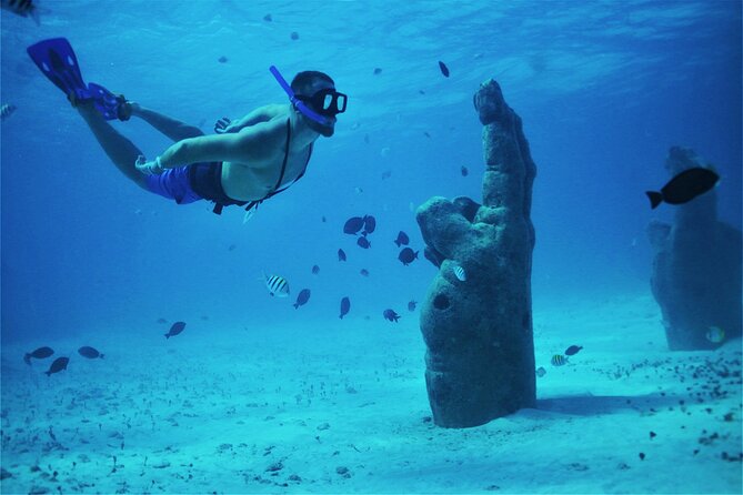 Isla Mujeres Luxury Sailing: Adults Only or Family Friendly - Isla Mujeres free time and the tourist side of the island