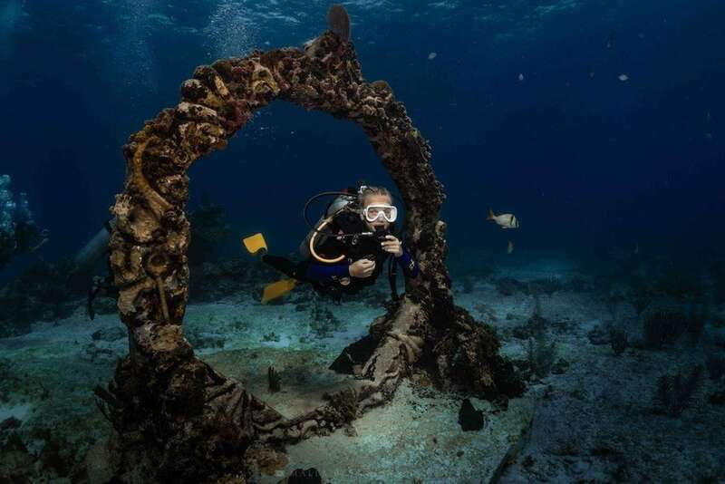 Isla Mujeres: MUSA and the Manchones Reef: 2 Tank Dive Tour - Why the small group matters underwater