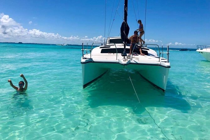 Isla Mujeres Private Catamaran, Cruising, Snorkeling having Fun!! - The crew and boat make a difference