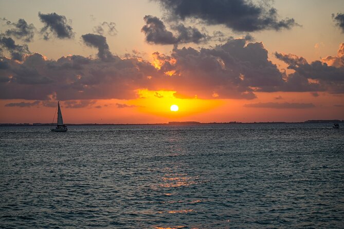 Isla Mujeres Sunset Cruise and Tour from Cancun - Why this sunset cruise works for a short Cancun stay