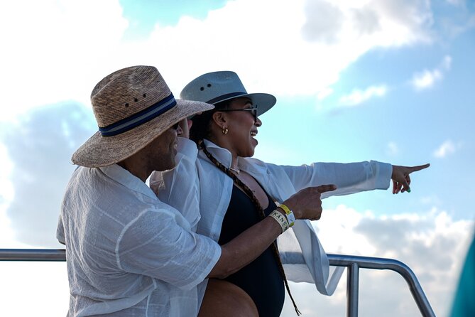 Isla Mujeres Sunset Cruise and Tour from Cancun - Playa Norte at sunset