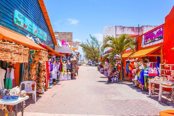 Isla Mujeres Tour with Open Bar Food and Snorkeling - Staff quality versus organization