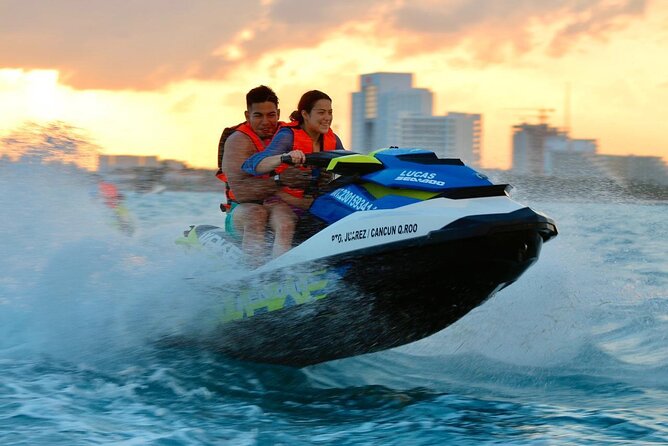 Jet Ski Ride on the Cancun Coast 30 Minutes - A fast burst of Caribbean speed at Playa Tortugas