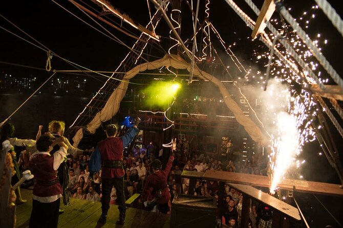 Jolly Roger Pirate Show and Dinner in Cancun - Unlimited drinks, with a few limits in practice