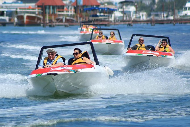 Jungle Tour In Cancun, drive a speedboat through the lagoon with your companion - What 45 minutes among the mangroves feels like