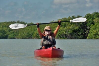 Kayak adventure through Laguna Nichupté in Cancun