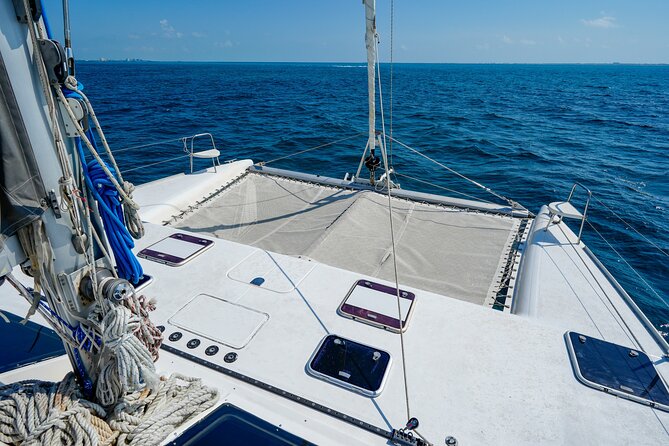 Laura Catamaran Private Tour to Isla Mujeres - The ride back and sunset views