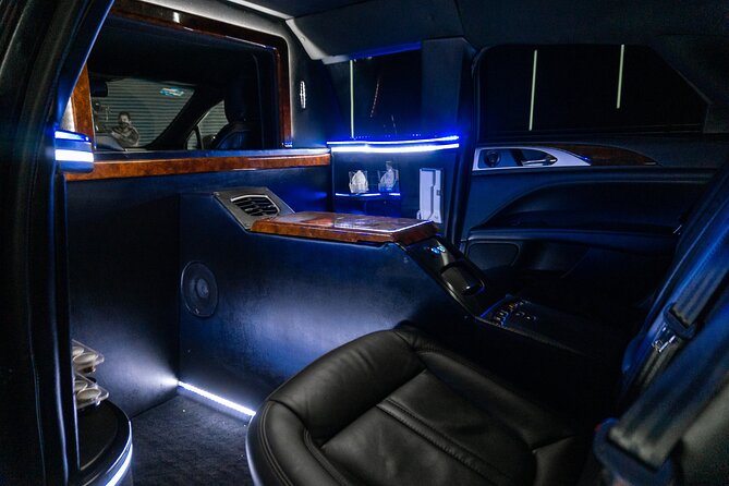 Lincoln Strecth Limo from Costa Mujeres to Cancun Airport - Booking Timing and the Cancellation Window