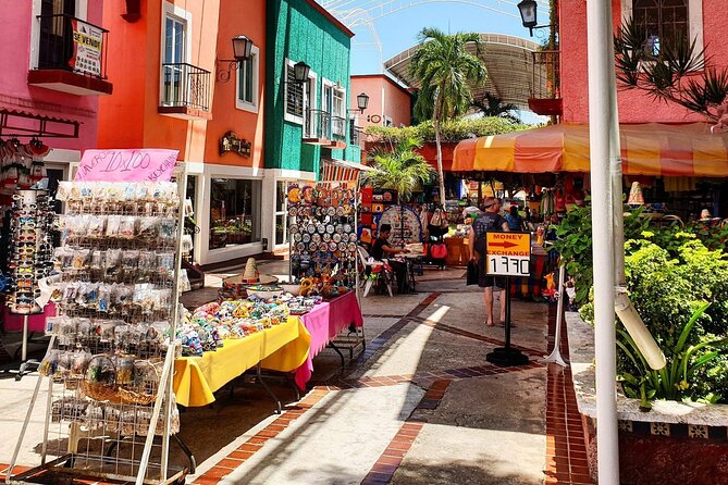 Live the Cancun City Experience! Round Transportation from Cancun - Who should book this Cancun experience