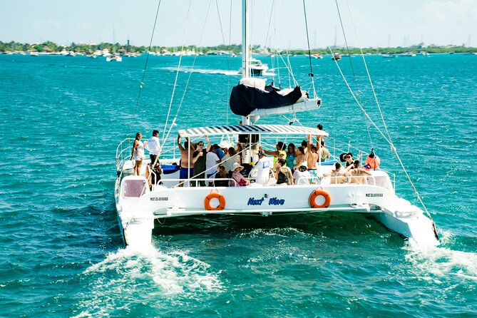Live The Luxury Catamaran Isla Mujeres Tour in Cancun - Is the $77 price a good deal?