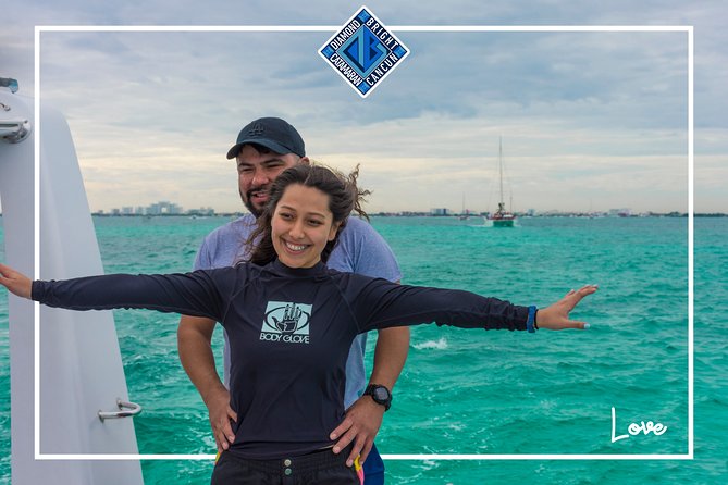 Luxury Catamaran tour to Isla Mujeres with Transportation from Cancun - Lunch and a beach-club break