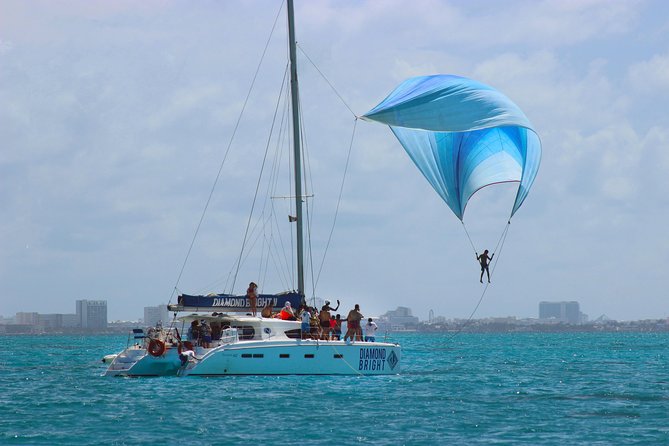 Luxury Catamaran tour to Isla Mujeres with transportation from Playa del Carmen - What the $93.87 price really covers