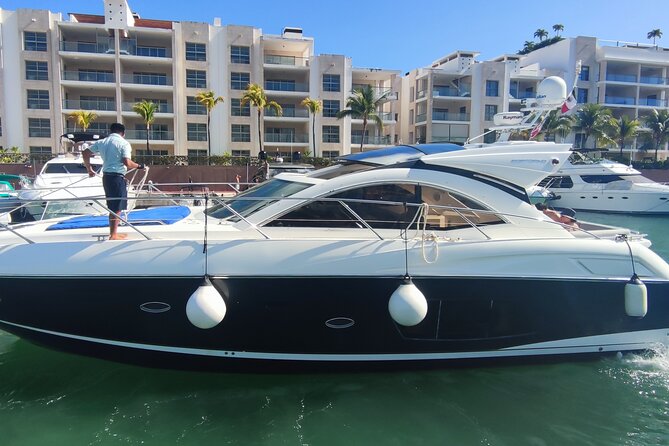 Luxury Sunseeker 50 - 6 hs Cancun - Isla Mujeres (MagicSea-SS) - Starting at Marina Hacienda del Mar in Puerto Juarez