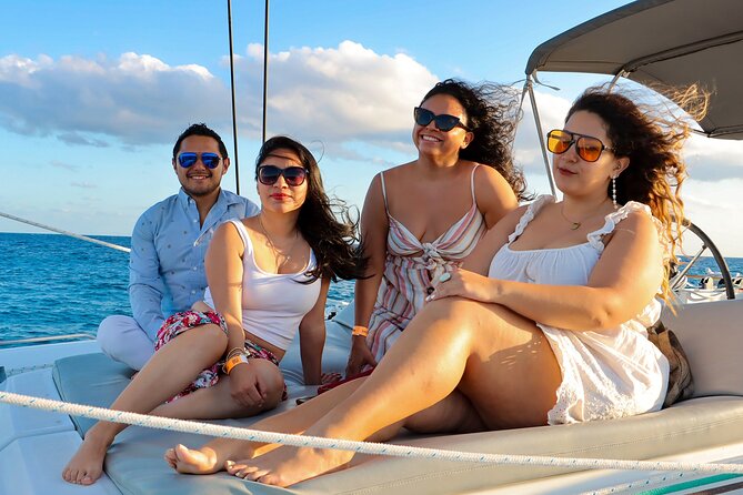 Luxury Sunset Sailing Cruise in Cancun with Light Dinner and Open Bar - Who will enjoy this two-hour cruise most